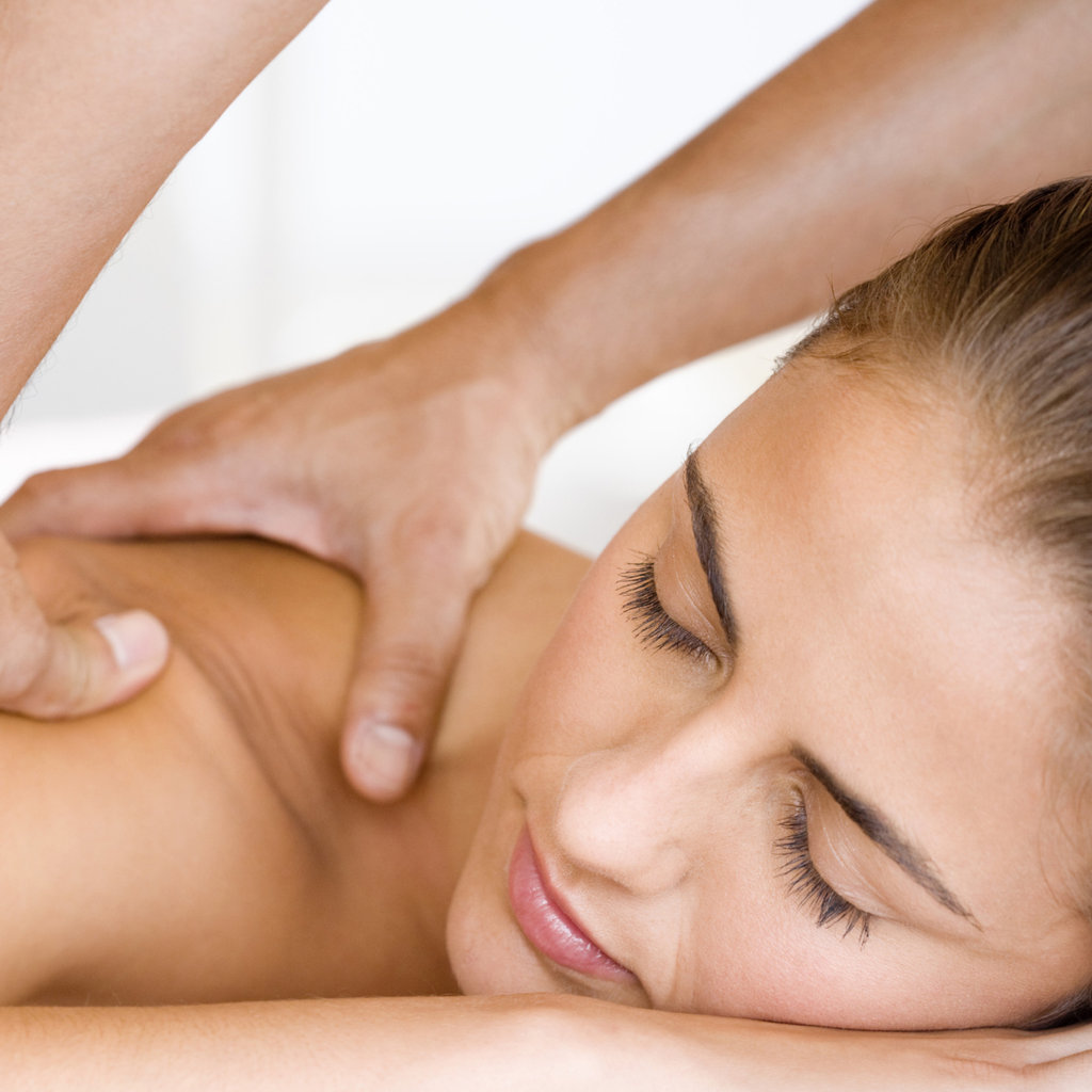 massage de l'épaule - ecole de massage sensitif belge