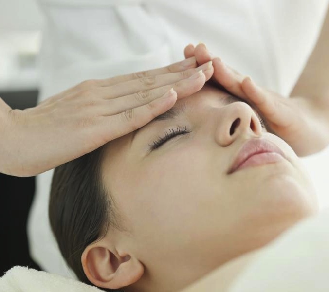 massage du front - ecole de massage sensitif belge